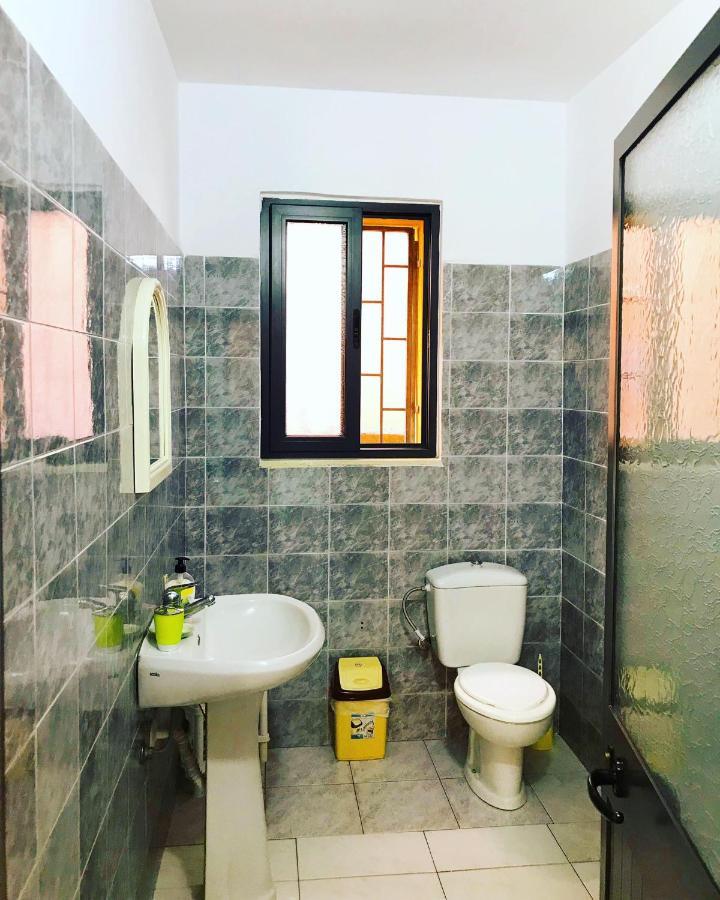 Vila Aliaj Luxury Apartment With 2 Rooms With Private Wonderful Terrace Durrës Exteriör bild