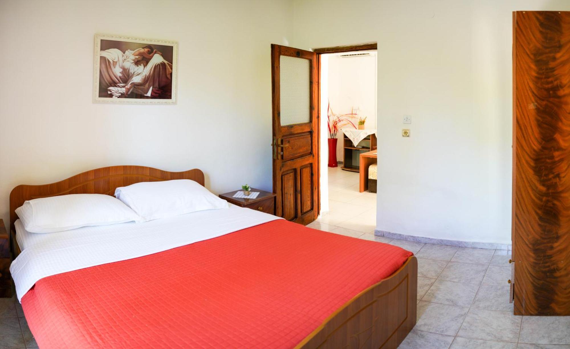 Vila Aliaj Luxury Apartment With 2 Rooms With Private Wonderful Terrace Durrës Exteriör bild