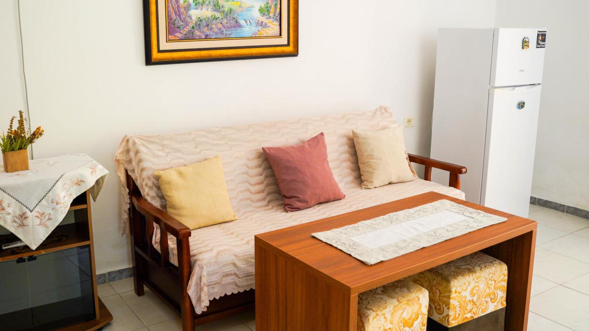 Vila Aliaj Luxury Apartment With 2 Rooms With Private Wonderful Terrace Durrës Exteriör bild